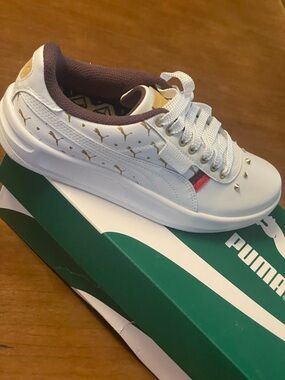Puma White and Gold Low-Top Sneakers